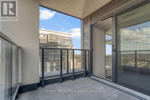 1806W - 202 Burnhamthorpe Road E, Mississauga, ON - Outdoor With Balcony With Exterior