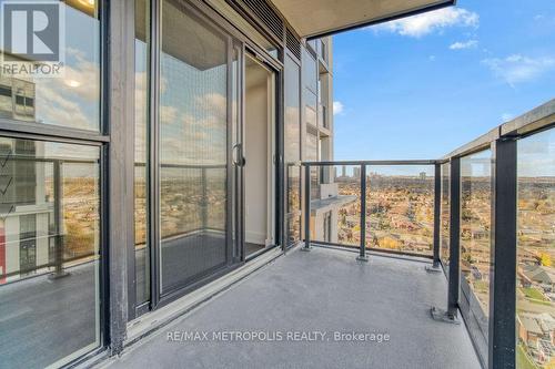 1806W - 202 Burnhamthorpe Road E, Mississauga, ON - Outdoor With Balcony With Exterior