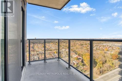 1806W - 202 Burnhamthorpe Road E, Mississauga, ON - Outdoor With Balcony With View