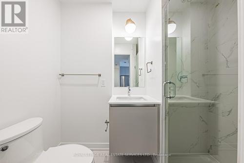 623 - 395 Dundas Street W, Oakville, ON - Indoor Photo Showing Bathroom