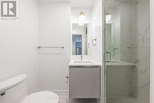 623 - 395 Dundas Street W, Oakville, ON - Indoor Photo Showing Bathroom