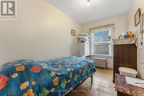 371 Niagara Street, Welland, ON - Indoor Photo Showing Bedroom