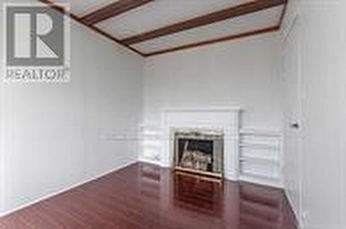 617 Lock Street W, Haldimand, ON - Indoor Photo Showing Other Room With Fireplace