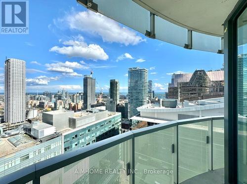 2705 - 197 Yonge Street, Toronto, ON - Outdoor With View