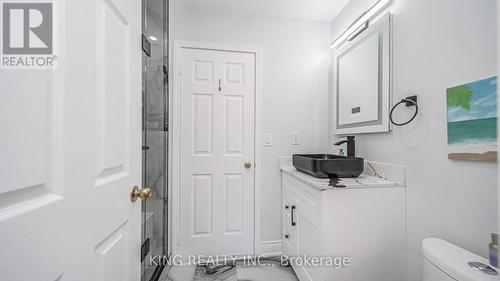 27 Braydon Boulevard, Brampton, ON - Indoor Photo Showing Bathroom