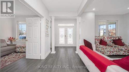 27 Braydon Boulevard, Brampton, ON - Indoor Photo Showing Living Room