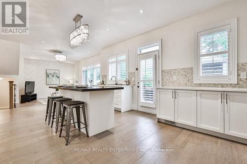 1562 Edencrest Drive, Mississauga, ON - Indoor Photo Showing Kitchen