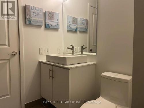 1601 - 1 The Esplanade Avenue, Toronto, ON - Indoor Photo Showing Bathroom