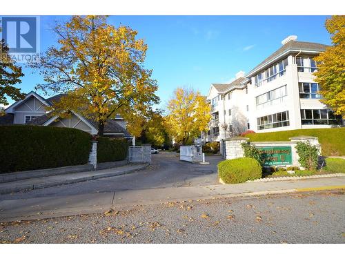 940 Glenwood Avenue Unit# 104, Kelowna, BC - Outdoor With Facade