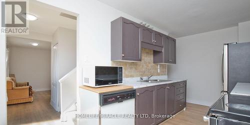 8 Hillbank Trail, Brampton, ON - Indoor Photo Showing Kitchen With Double Sink