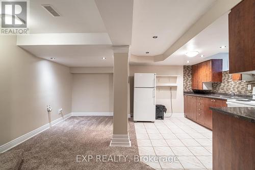 69 Schooner Drive, Brampton, ON - Indoor Photo Showing Kitchen