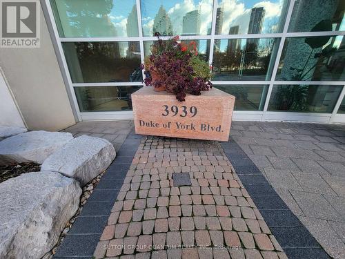 1605 - 3939 Duke Of York Boulevard, Mississauga, ON - Outdoor