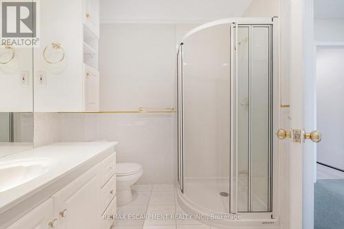 8 - 4192 Longmoor Drive, Burlington, ON - Indoor Photo Showing Bathroom