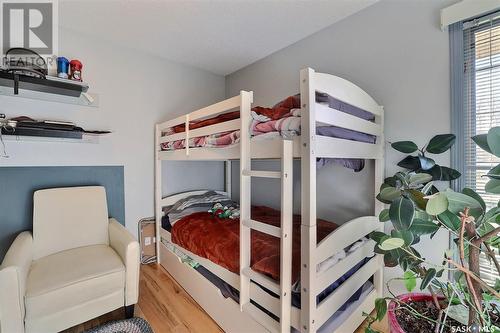 18 Park Bay, Emerald Park, SK - Indoor Photo Showing Bedroom