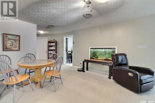 18 Park Bay, Emerald Park, SK - Indoor Photo Showing Dining Room