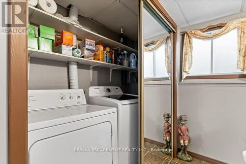 3949 Vineyard Crescent, Lincoln, ON - Indoor Photo Showing Laundry Room