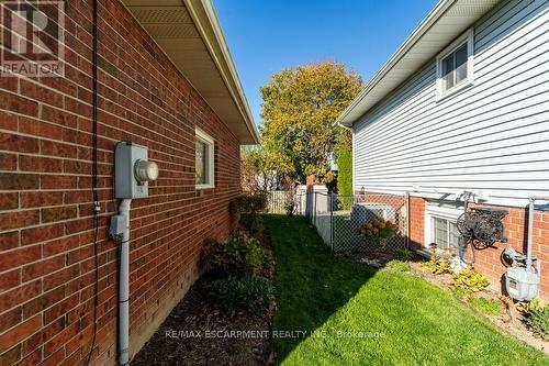 3949 Vineyard Crescent, Lincoln, ON - Outdoor With Exterior