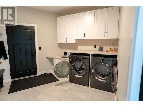 10927 114 Avenue, Fort St. John, BC - Indoor Photo Showing Laundry Room