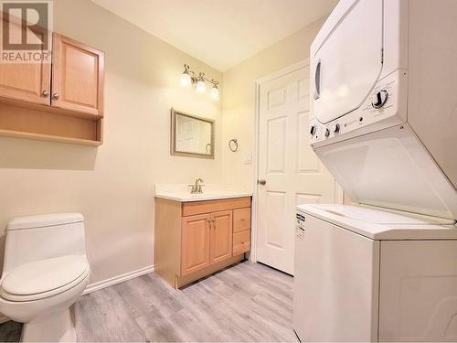 9422 W Sykes Road, Prince George, BC - Indoor Photo Showing Laundry Room