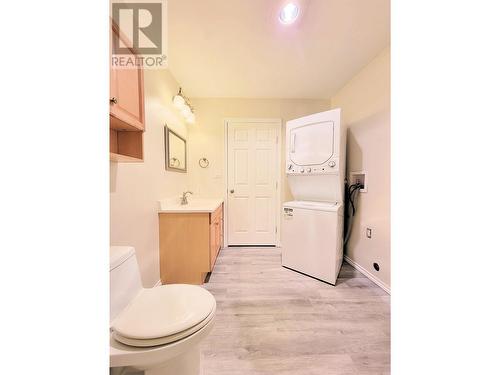 9422 W Sykes Road, Prince George, BC - Indoor Photo Showing Laundry Room