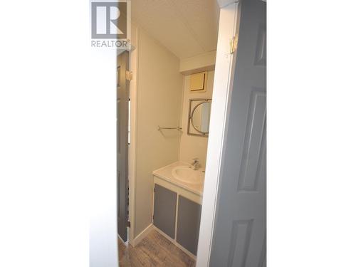 201 1427 Dog Creek Road, Williams Lake, BC - Indoor Photo Showing Bathroom