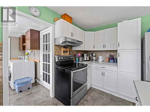 2391 Tranquille Road, Kamloops, BC - Indoor Photo Showing Kitchen