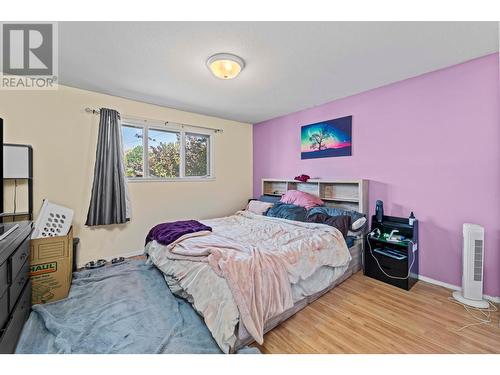 2391 Tranquille Road, Kamloops, BC - Indoor Photo Showing Bedroom