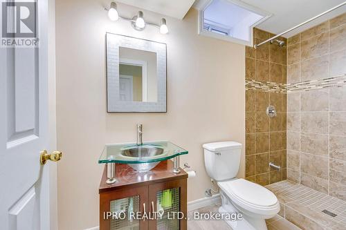 2317 Foxfield Road, Oakville, ON - Indoor Photo Showing Bathroom