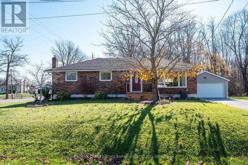 35 Anne Street, Quinte West, ON - Outdoor