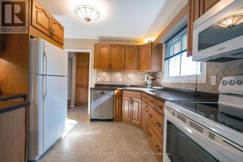 35 Anne Street, Quinte West, ON - Indoor Photo Showing Kitchen