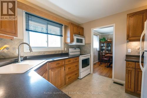 35 Anne Street, Quinte West, ON - Indoor Photo Showing Kitchen