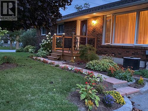 35 Anne Street, Quinte West, ON - Outdoor