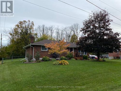 35 Anne Street, Quinte West, ON - Outdoor