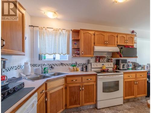 1123 King Street Unit# 201, Penticton, BC - Indoor Photo Showing Kitchen With Double Sink