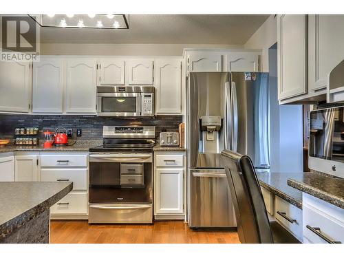 30 Lambert Place, Coldstream, BC - Indoor Photo Showing Kitchen With Stainless Steel Kitchen With Upgraded Kitchen