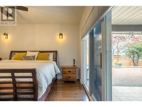 30 Lambert Place, Coldstream, BC - Indoor Photo Showing Bedroom