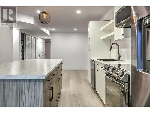 30 Lambert Place, Coldstream, BC - Indoor Photo Showing Kitchen With Upgraded Kitchen