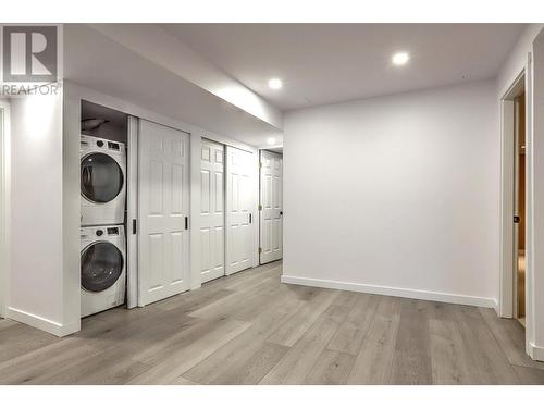 30 Lambert Place, Coldstream, BC - Indoor Photo Showing Laundry Room