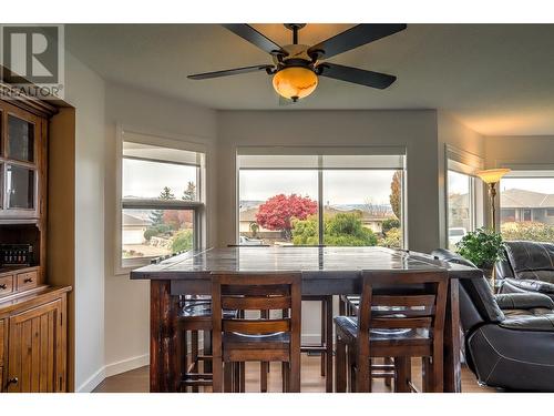 30 Lambert Place, Coldstream, BC - Indoor Photo Showing Dining Room