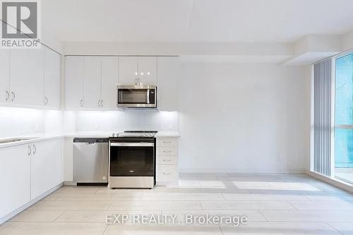 918 - 4955 Yonge Street, Toronto, ON - Indoor Photo Showing Kitchen