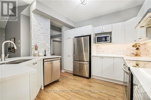 2 Insmill Crescent, Ottawa, ON - Indoor Photo Showing Kitchen With Double Sink