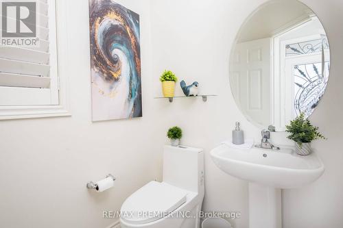 30 Prady Lane, New Tecumseth, ON - Indoor Photo Showing Bathroom