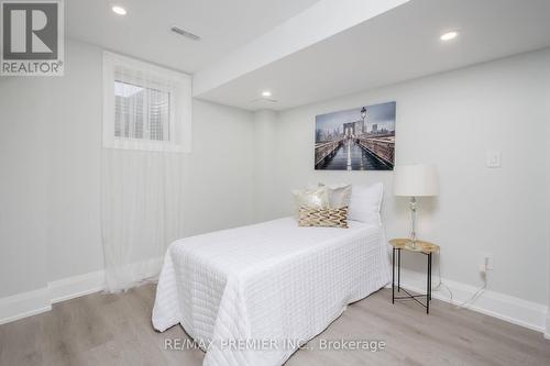 30 Prady Lane, New Tecumseth, ON - Indoor Photo Showing Bedroom