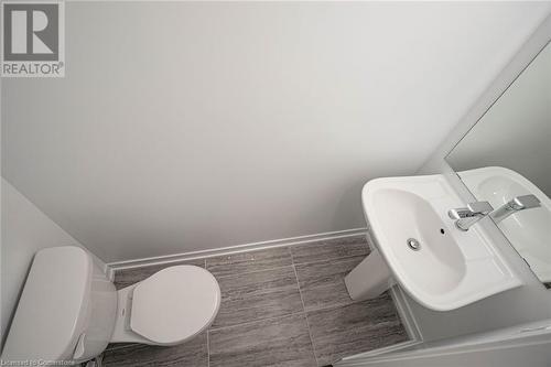 Bathroom with toilet - 1095 Cooke Boulevard Unit# 42, Burlington, ON - Indoor Photo Showing Bathroom