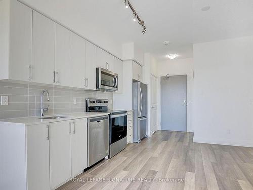 1203-3121 Sheppard Ave E, Toronto, ON - Indoor Photo Showing Kitchen With Stainless Steel Kitchen With Double Sink