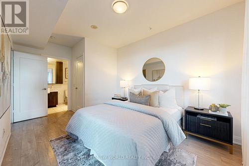 401 - 110 Marine Parade Drive, Toronto, ON - Indoor Photo Showing Bedroom