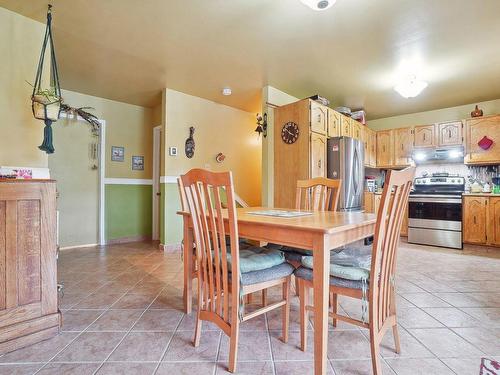 Kitchen - 493 Rue Zotique-Gauthier, Saint-Colomban, QC - Indoor Photo Showing Dining Room