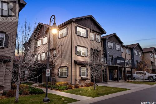 562 150 Langlois Way, Saskatoon, SK - Outdoor With Facade