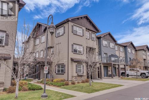 562 150 Langlois Way, Saskatoon, SK - Outdoor With Facade