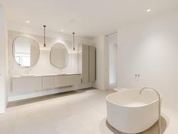 Ensuite bathroom - 